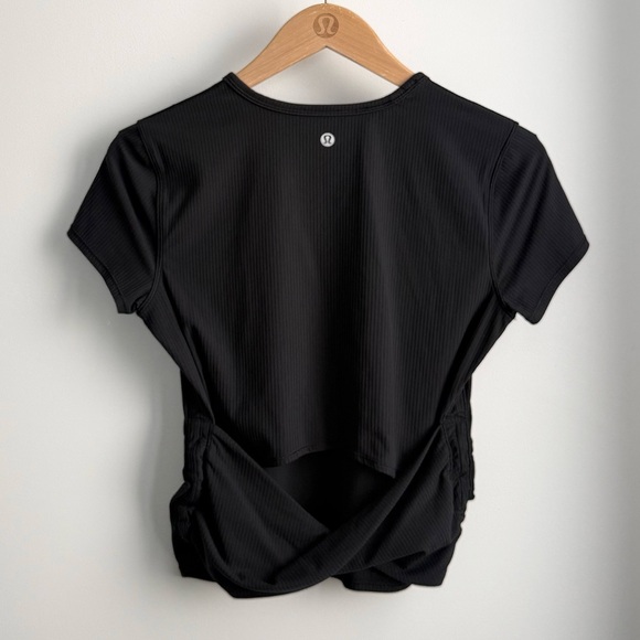 lululemon all it takes back-twist short sleeve - Picture 2 of 14